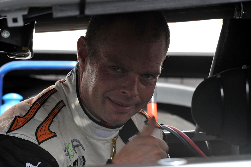 Jan Magnussen giver sit OK til forbedringerne af DTC-bilerne efter de nordiske teams tur til Florida tidligere på måneden